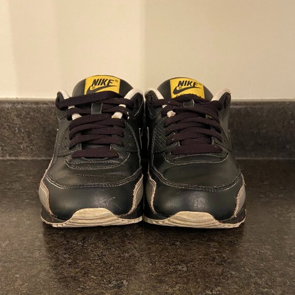 Nike AIr Max 90 - Size 6Y - Picture 3 of 8
